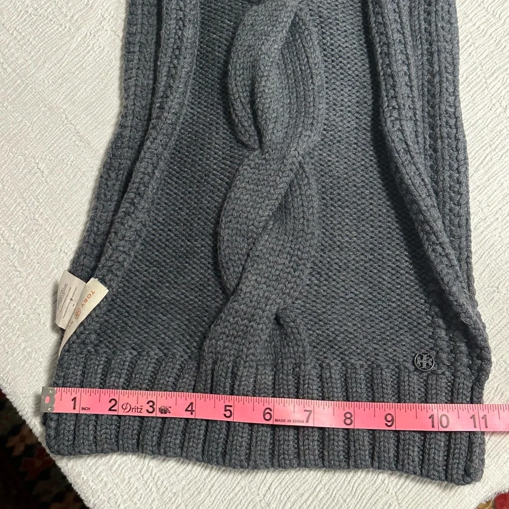 Tory Burch Charcoal Cable Knit merino wool Drapping Scarf. So Soft 🤗